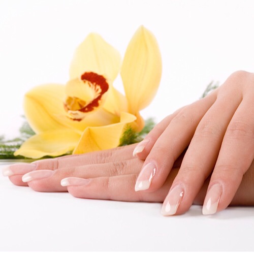 ARIA NAILS & SPA - manicure
